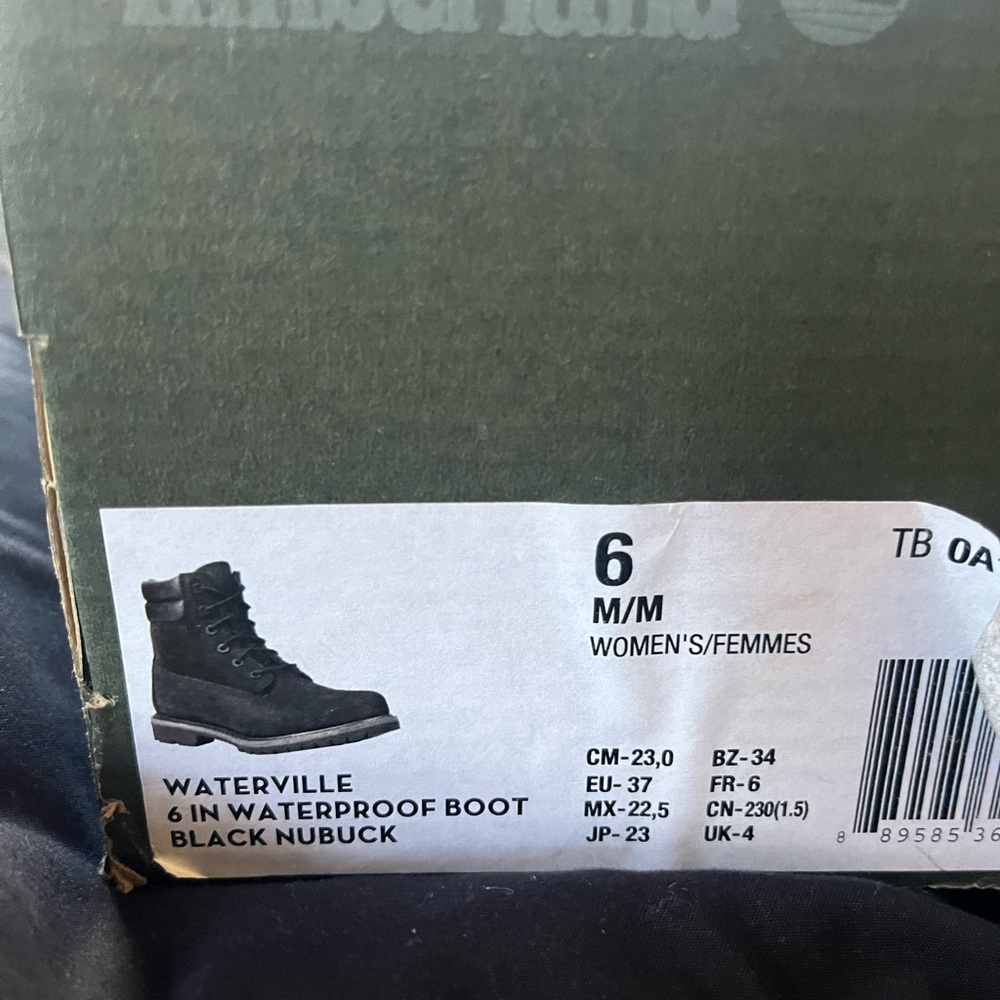 Black Timberland Boots. Women’s size 6.  Never worn new in box - Picture 6 of 8